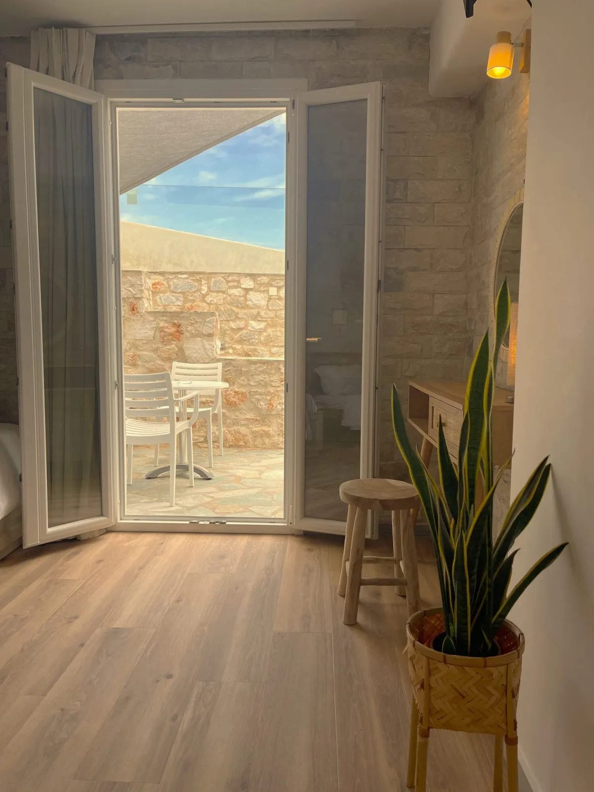 Studio // No View