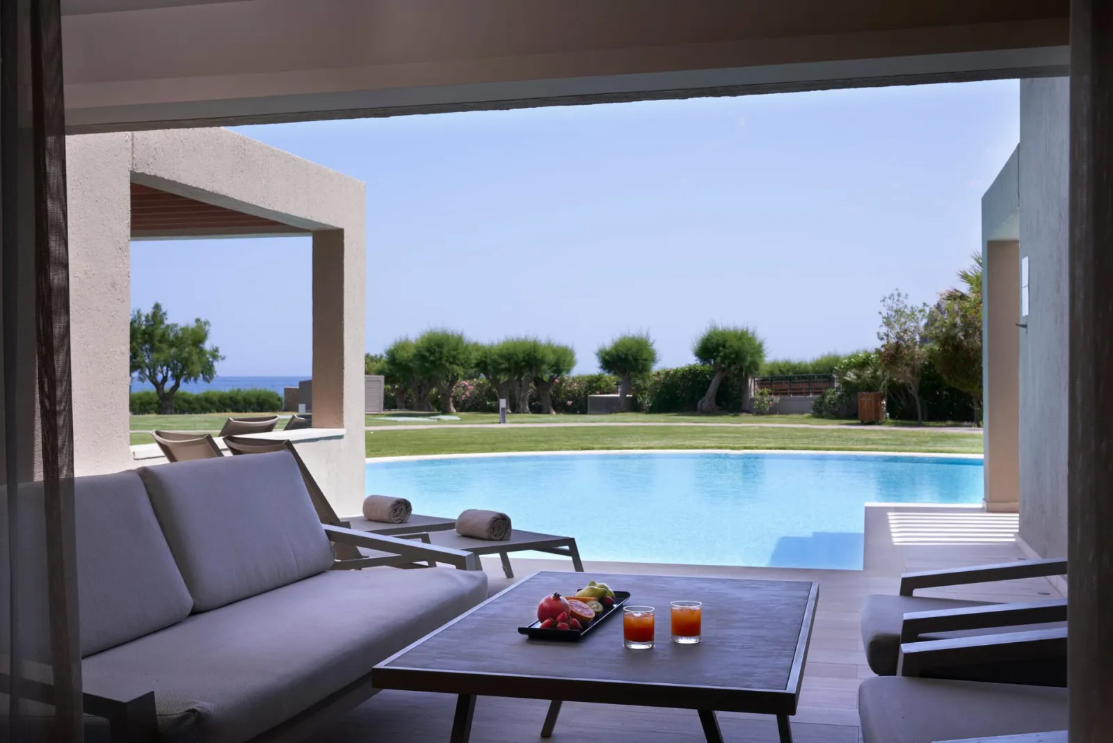 Two Bedroom Suite Swim Up Limited Sea View