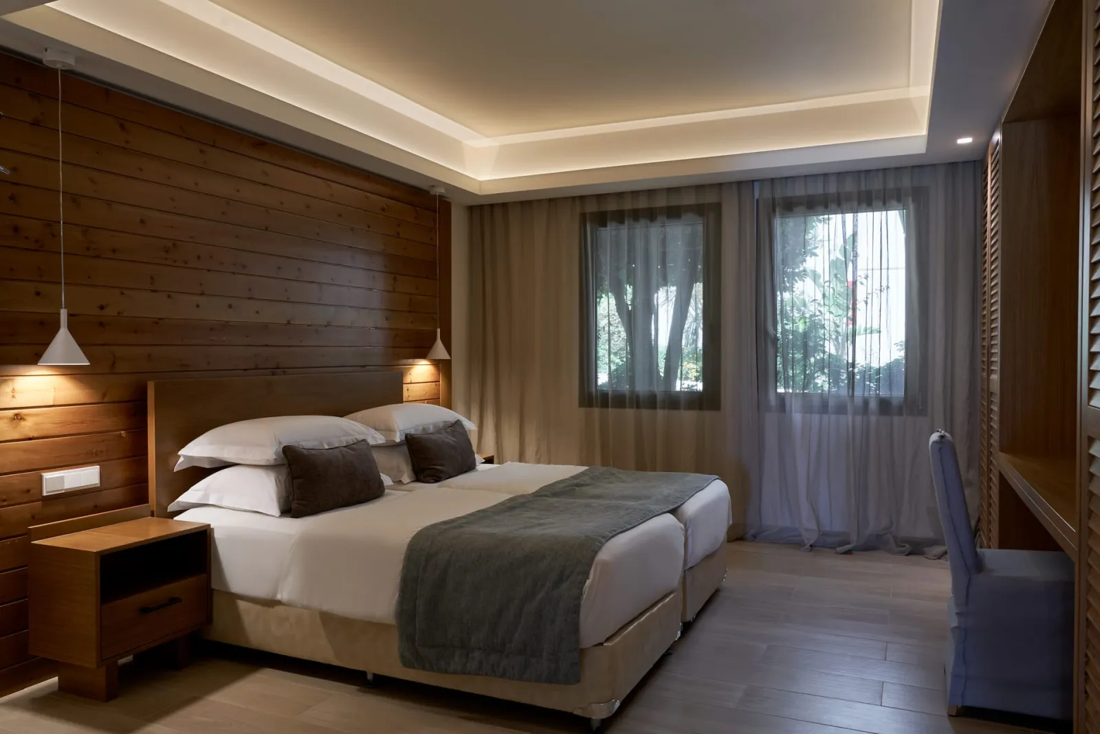 Two Bedroom Suite Swim Up Limited Sea View