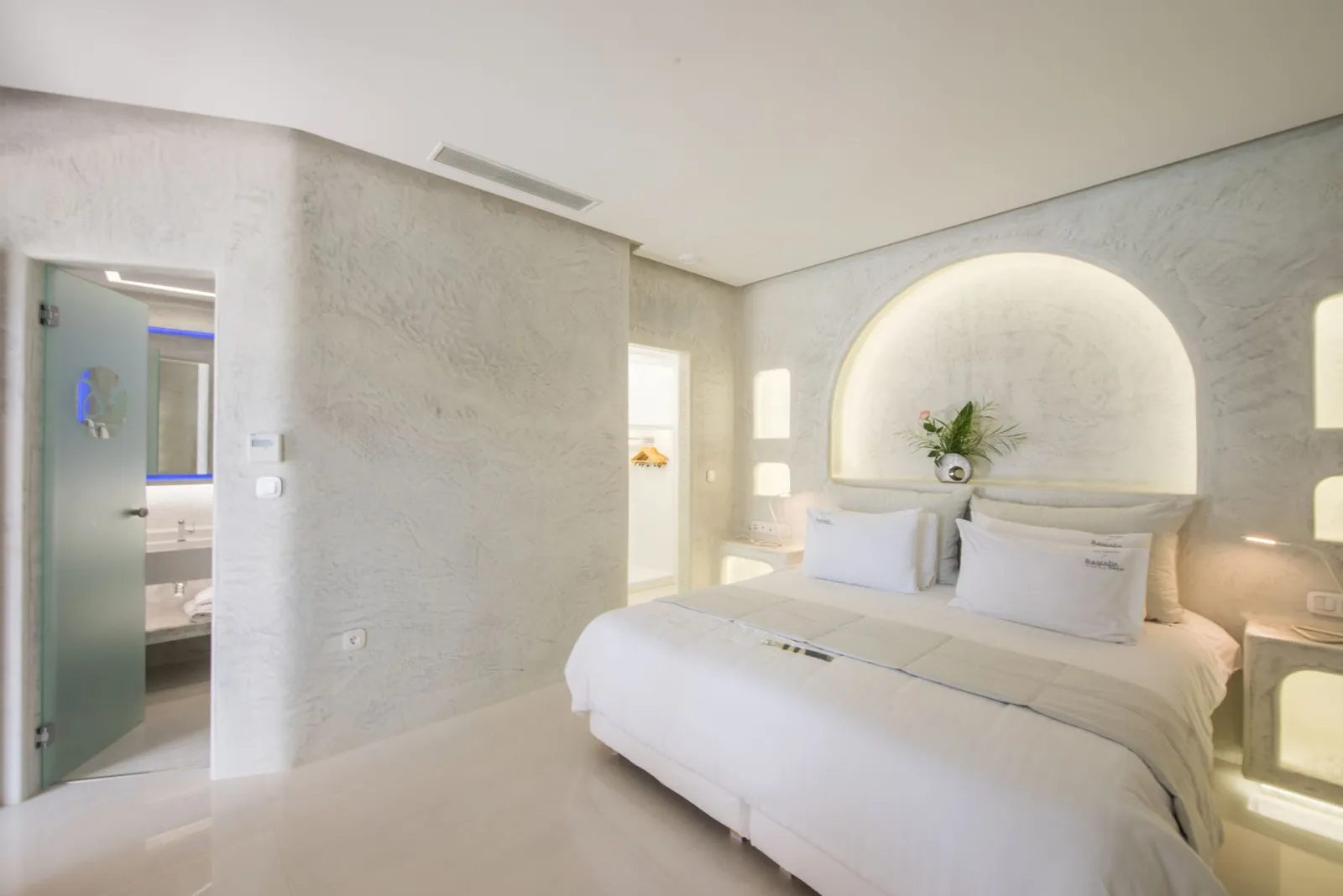 Exclusive Room
