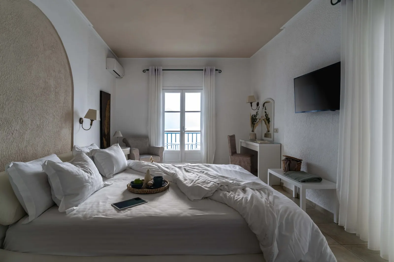 Honeymoon Suite