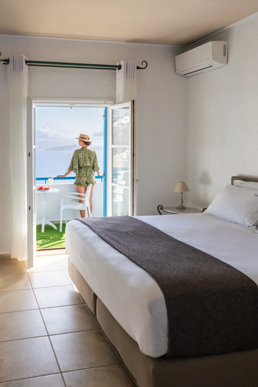Honeymoon Suite