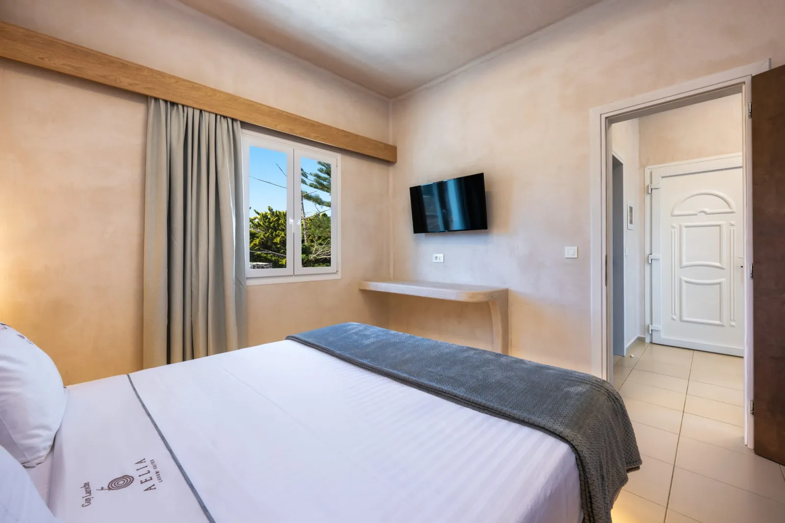 Family Suite Sea View with Outdoor Hot Tub