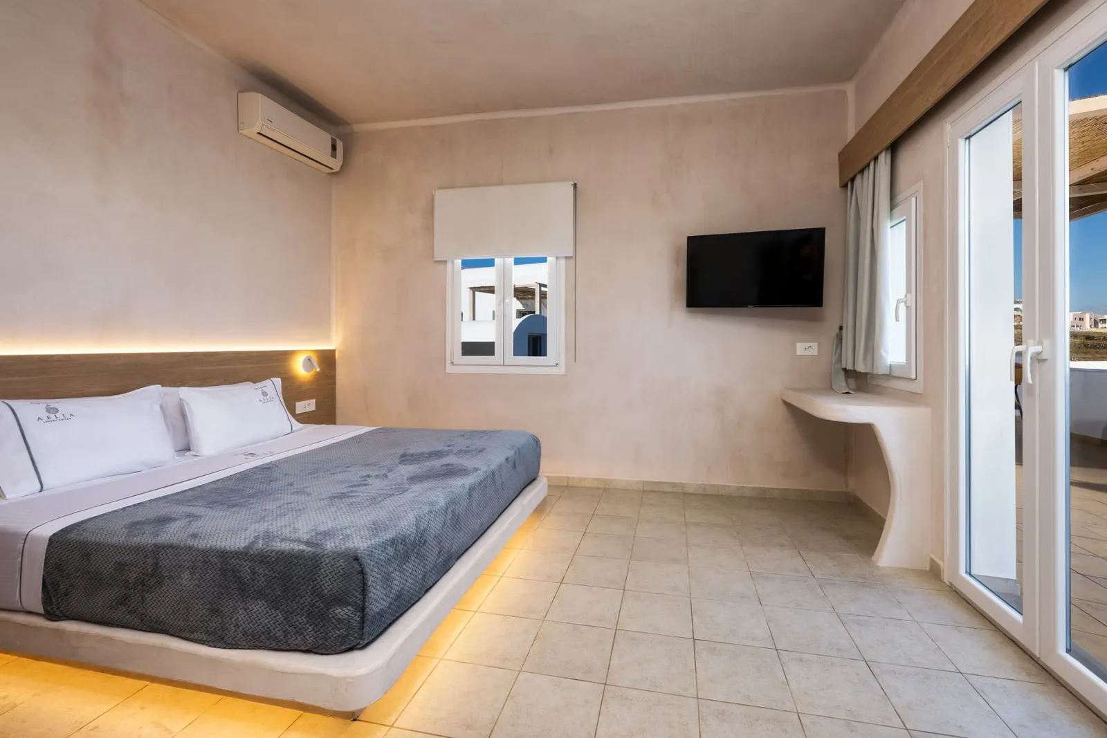 Grande Suite Sea View with Hot Tub
