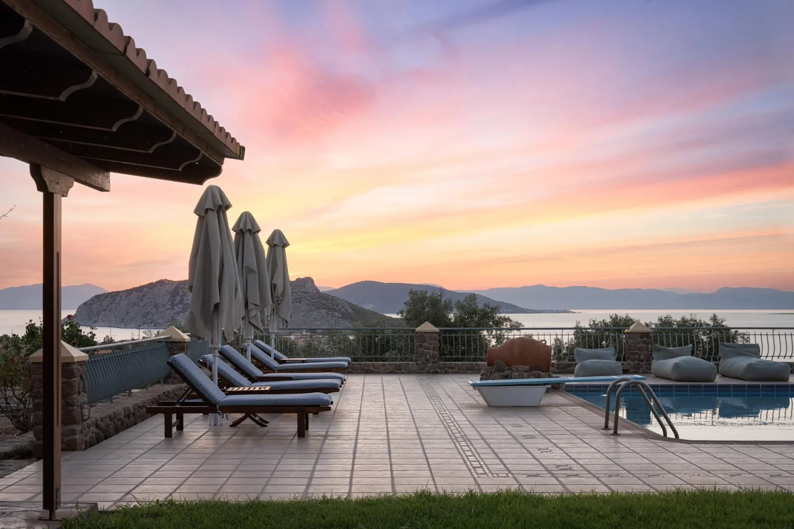 Aelia Villa