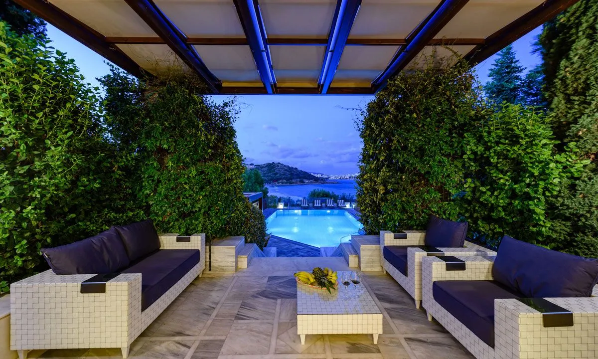 Villa Cyrus