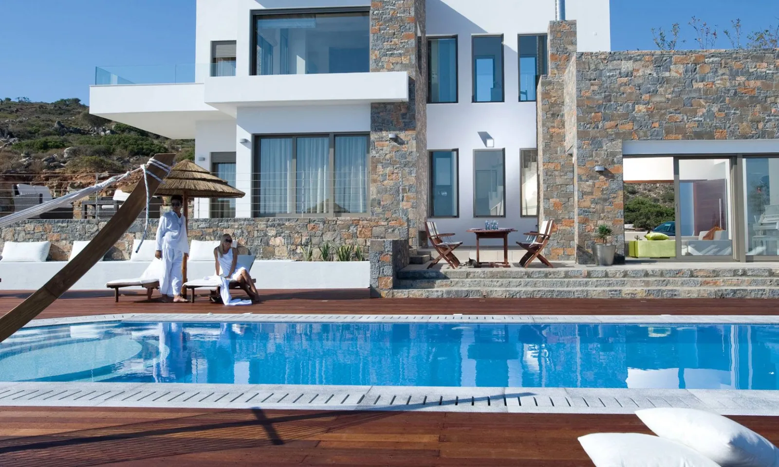 Villa White Onyx
