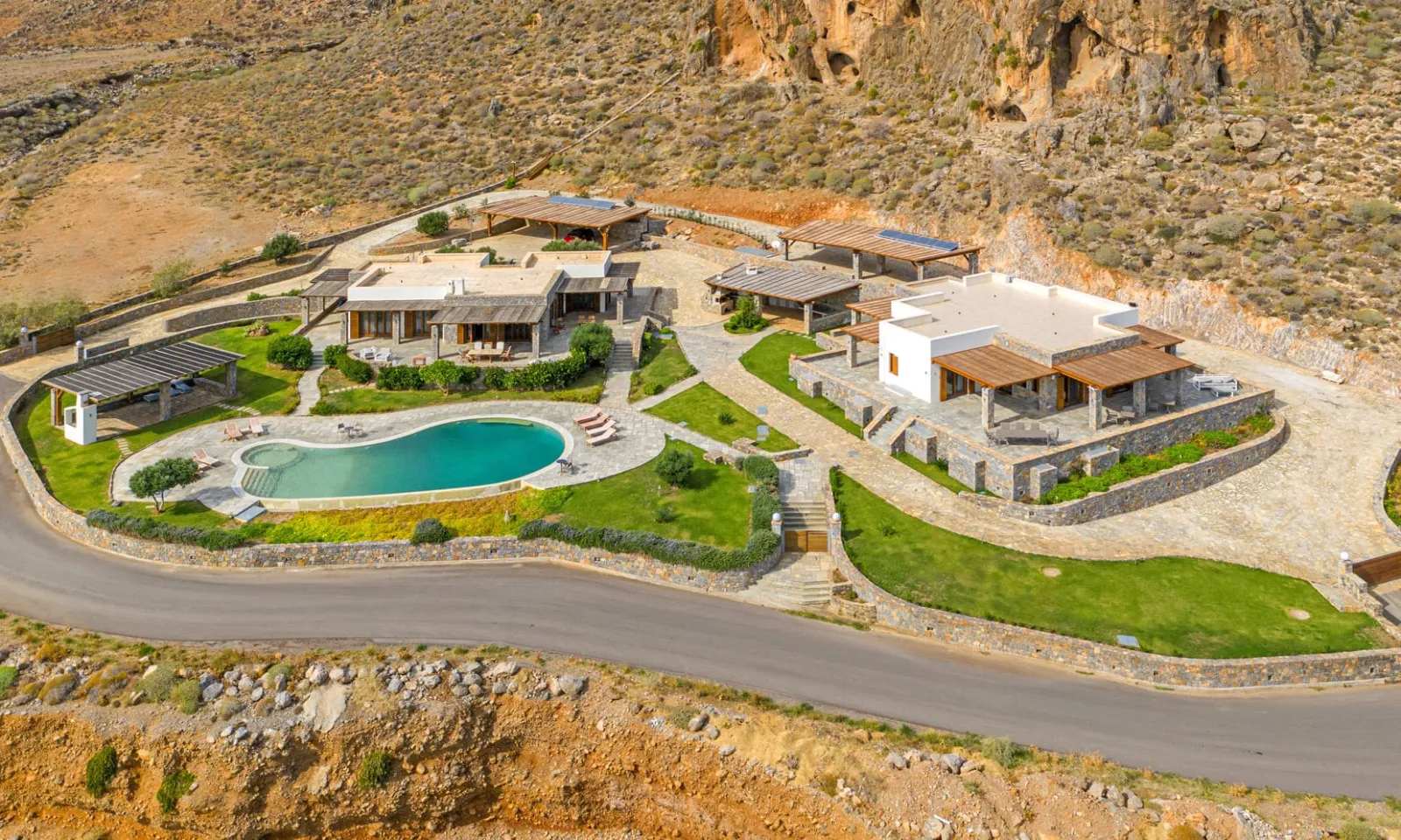 Villa Cave
