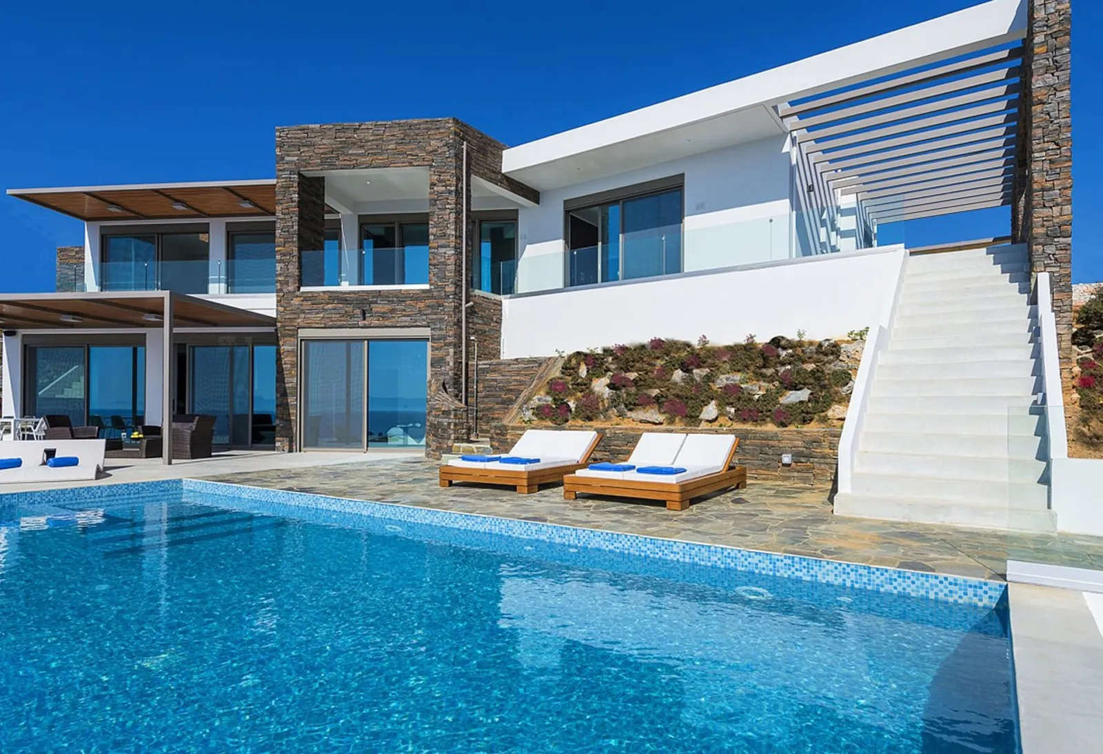 Crete Villa Wave