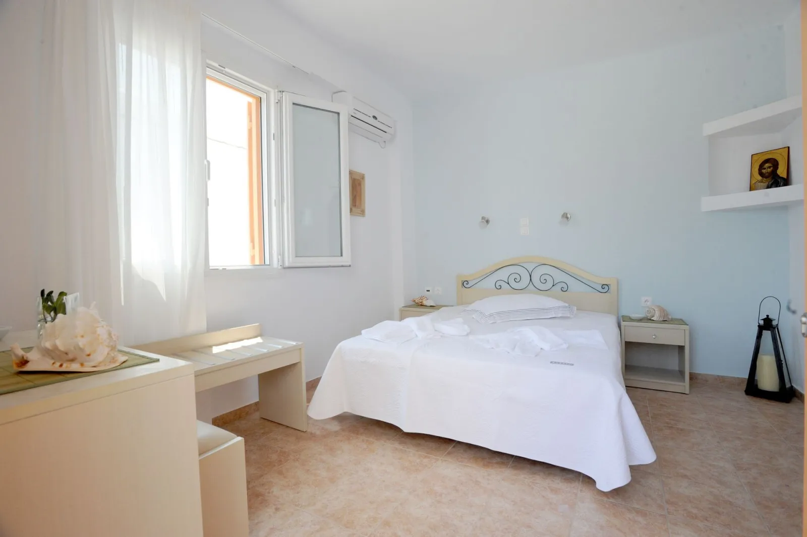 Room with Sea View (2 Adults)