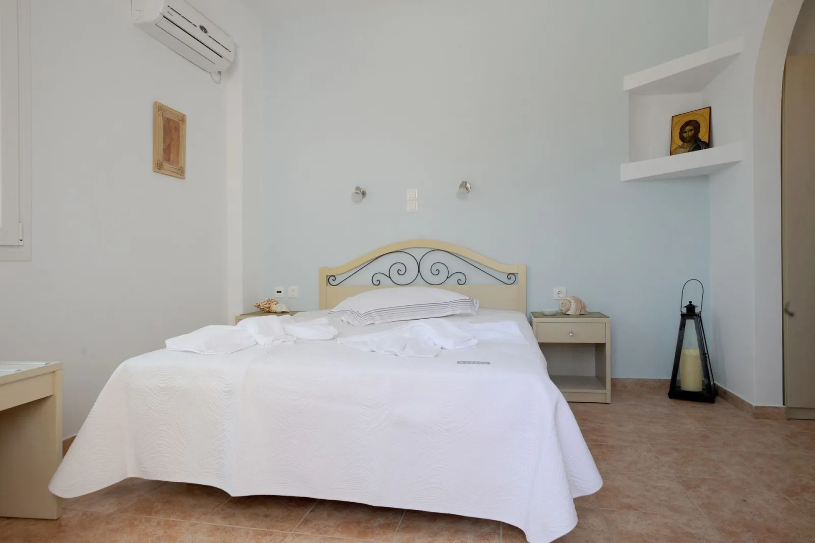 Room with Sea View (2 Adults)