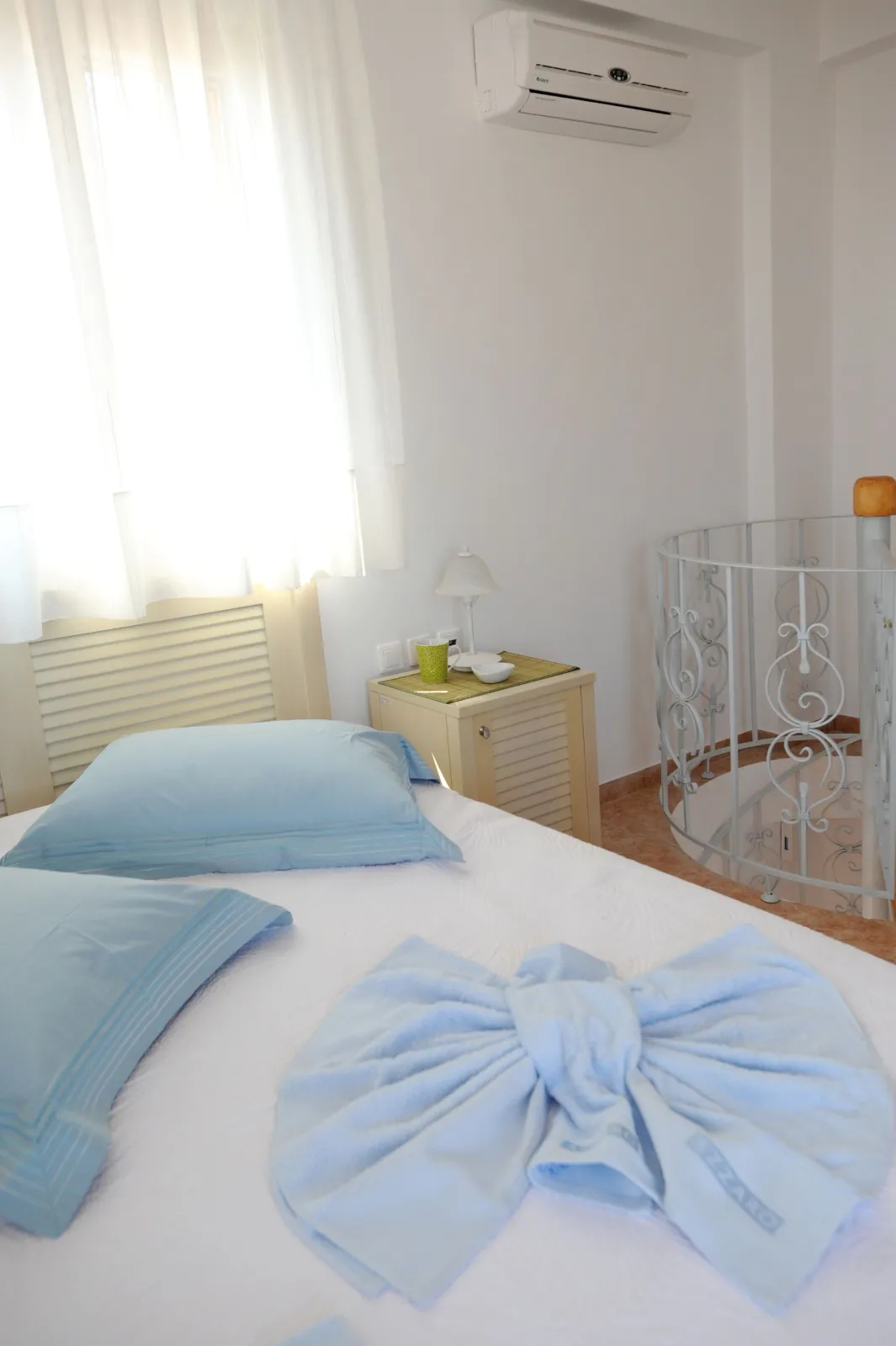 Apartment with Sea View - Split Level