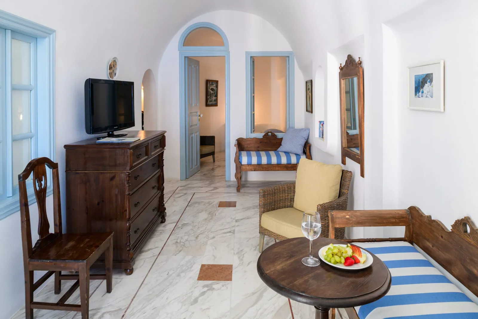Volcano and Sea View Suites