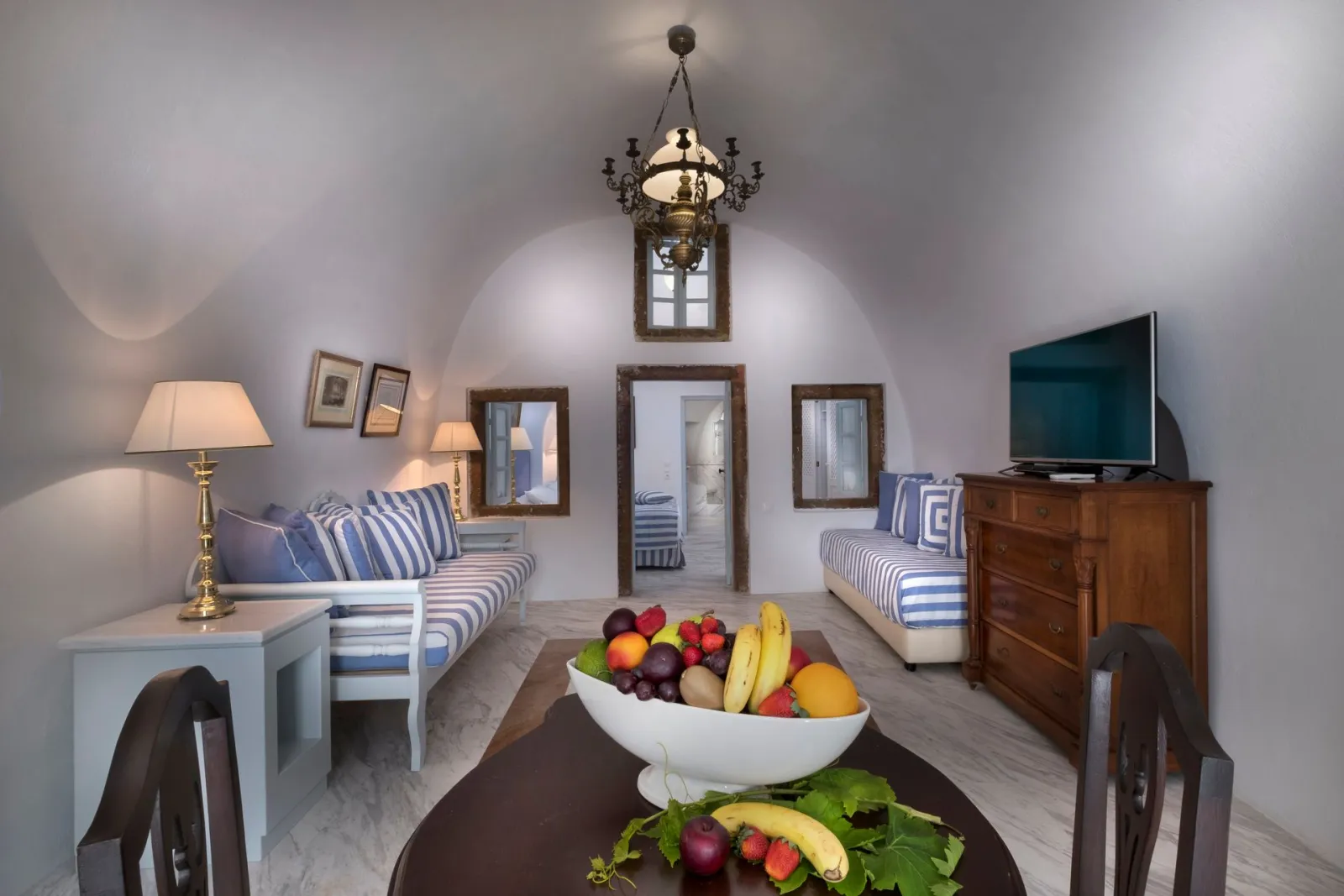 Ambassador's Sunset Suite