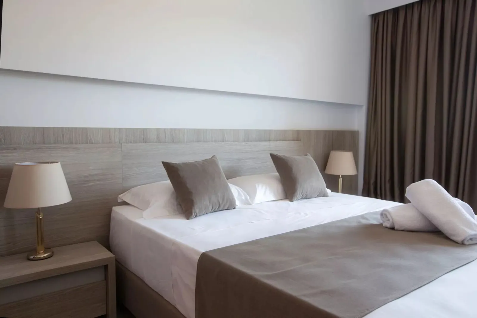 Single Room Mountain View