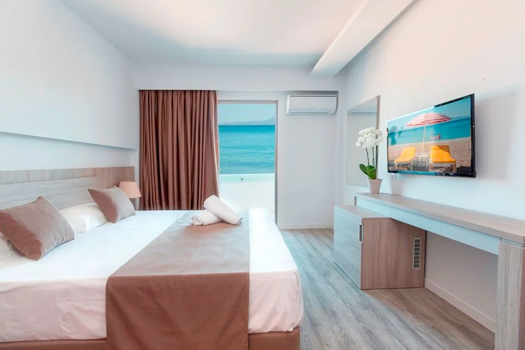 One Bedroom Suite with Mountain View