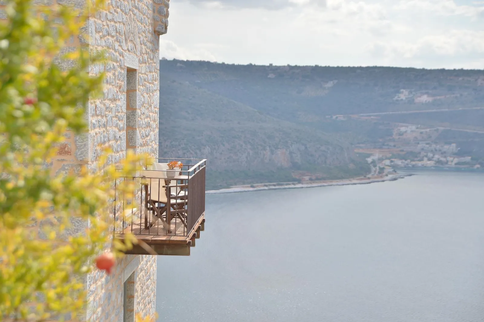 Queen Suite with Panoramic Sea View