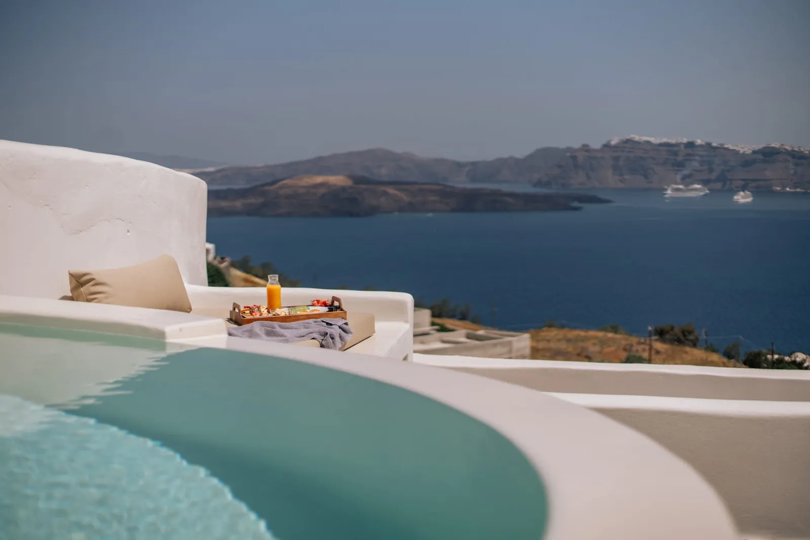 Thalassa Suite