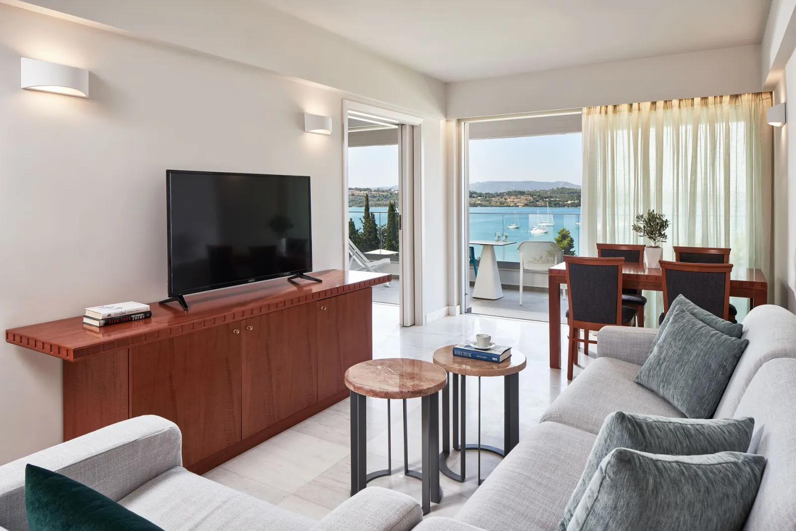 Superior Suites Unlimited Sea View