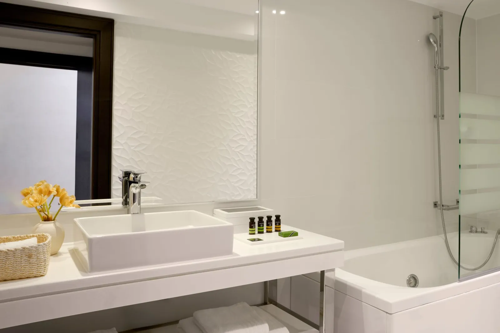Elegant Double (Side Sea View)