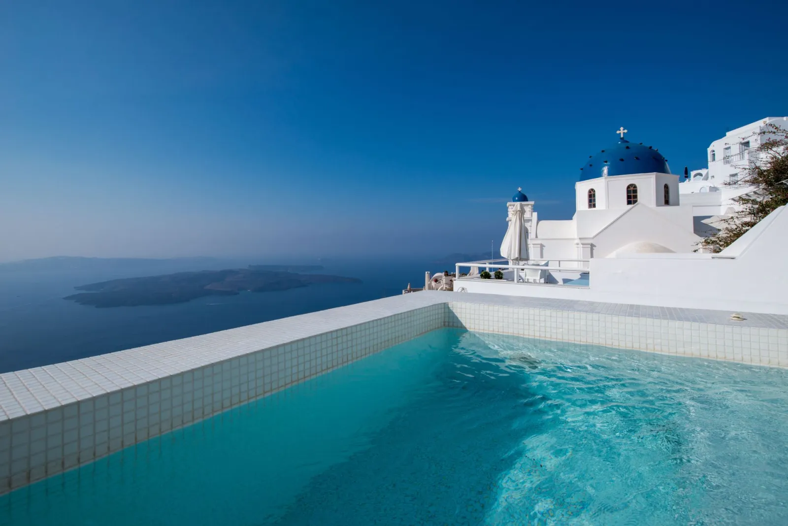 Caldera & Mare Suite Caldera View
