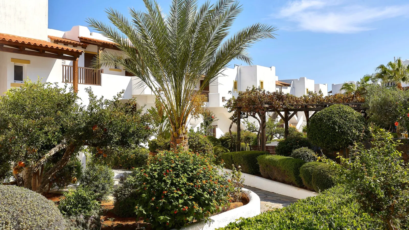 Premium Family 2 Rooms Garden View