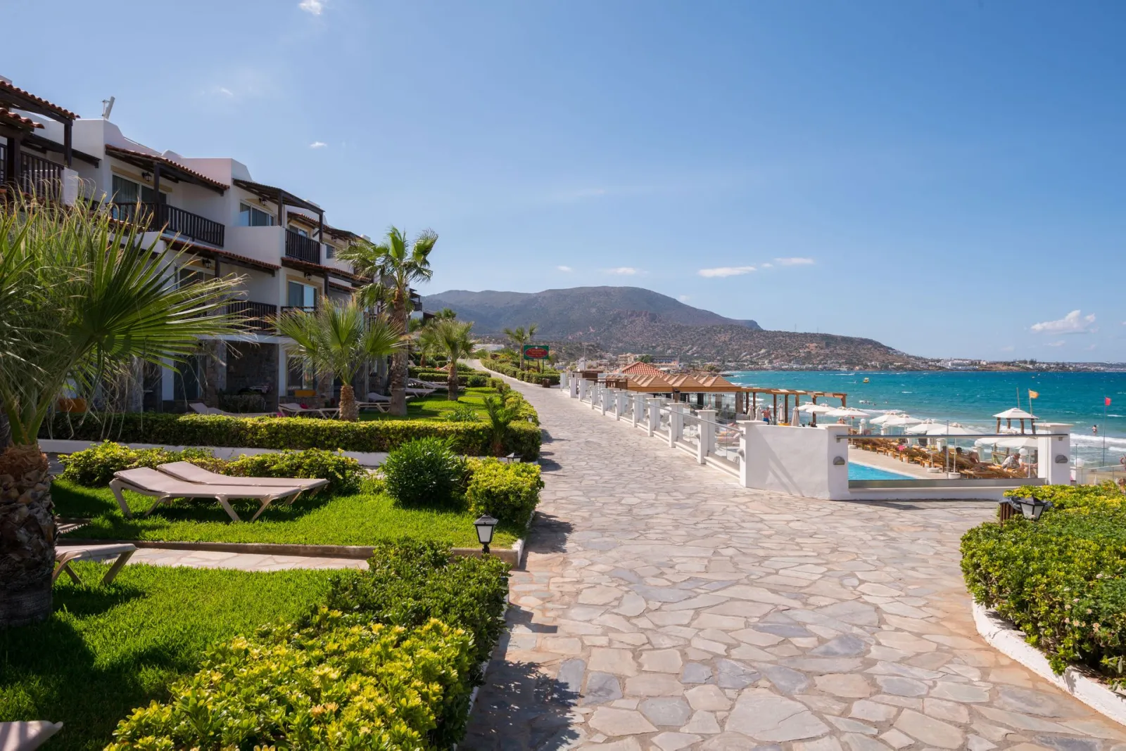 Junior Suite Beach Front with own Garden