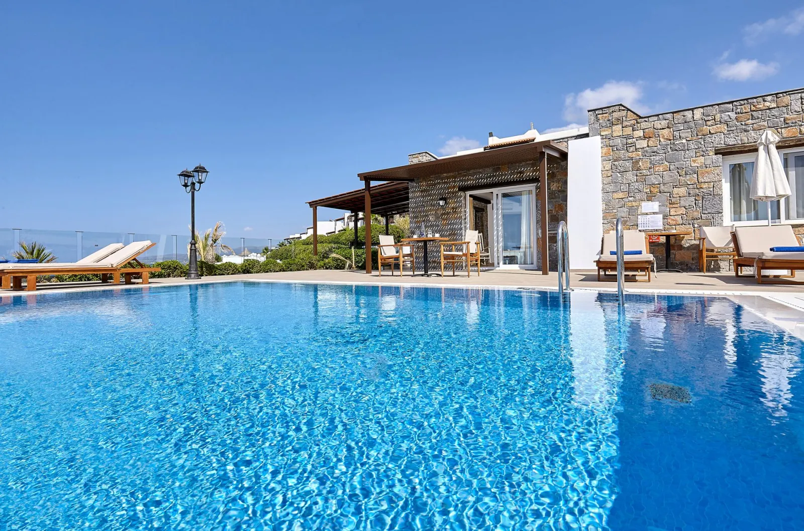 Dream Villa Aphrodite-2 bedrooms Beach Front with private pool