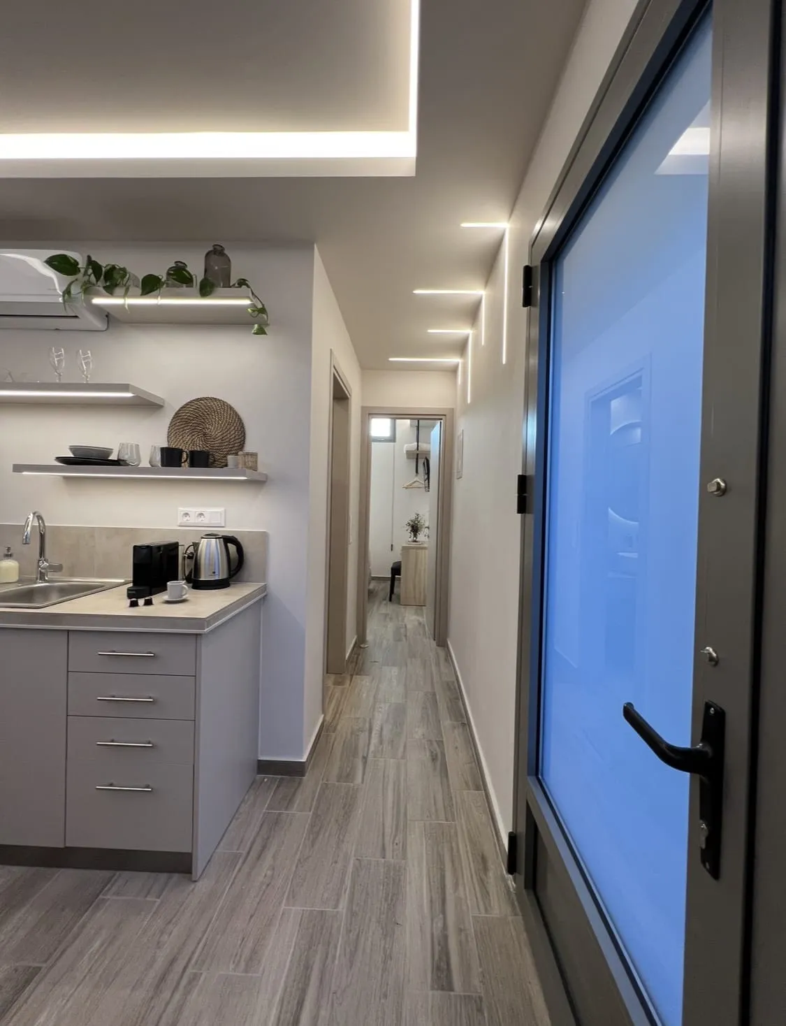 Nest Semi-Basement Apartment