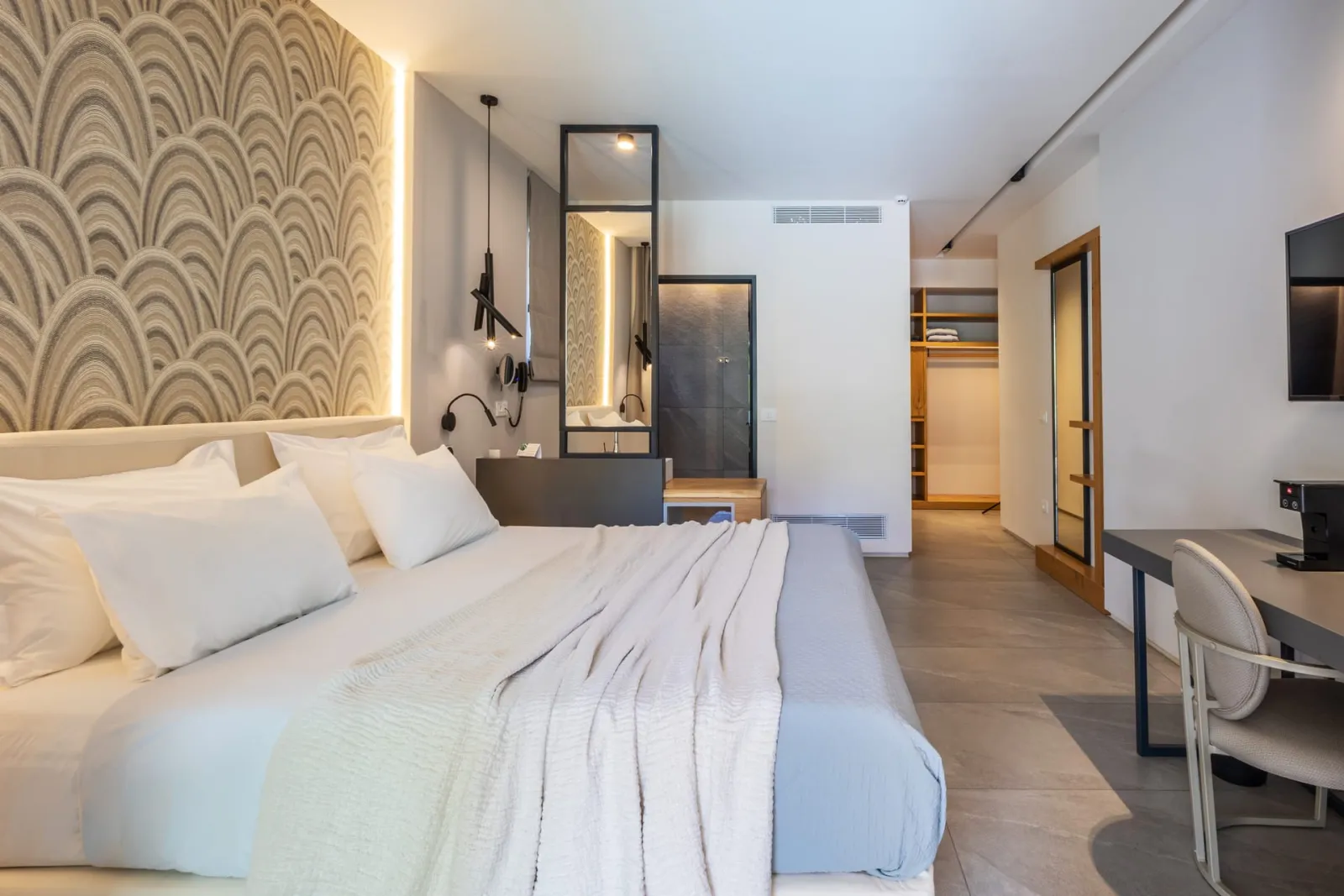 Premium Suite