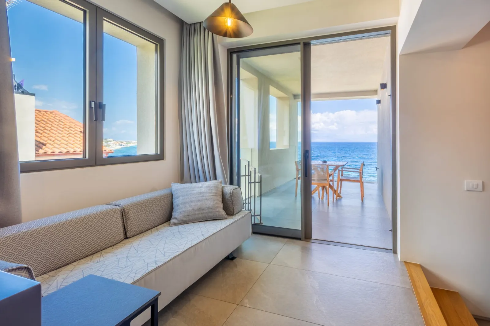 Deluxe Suite with Sea View