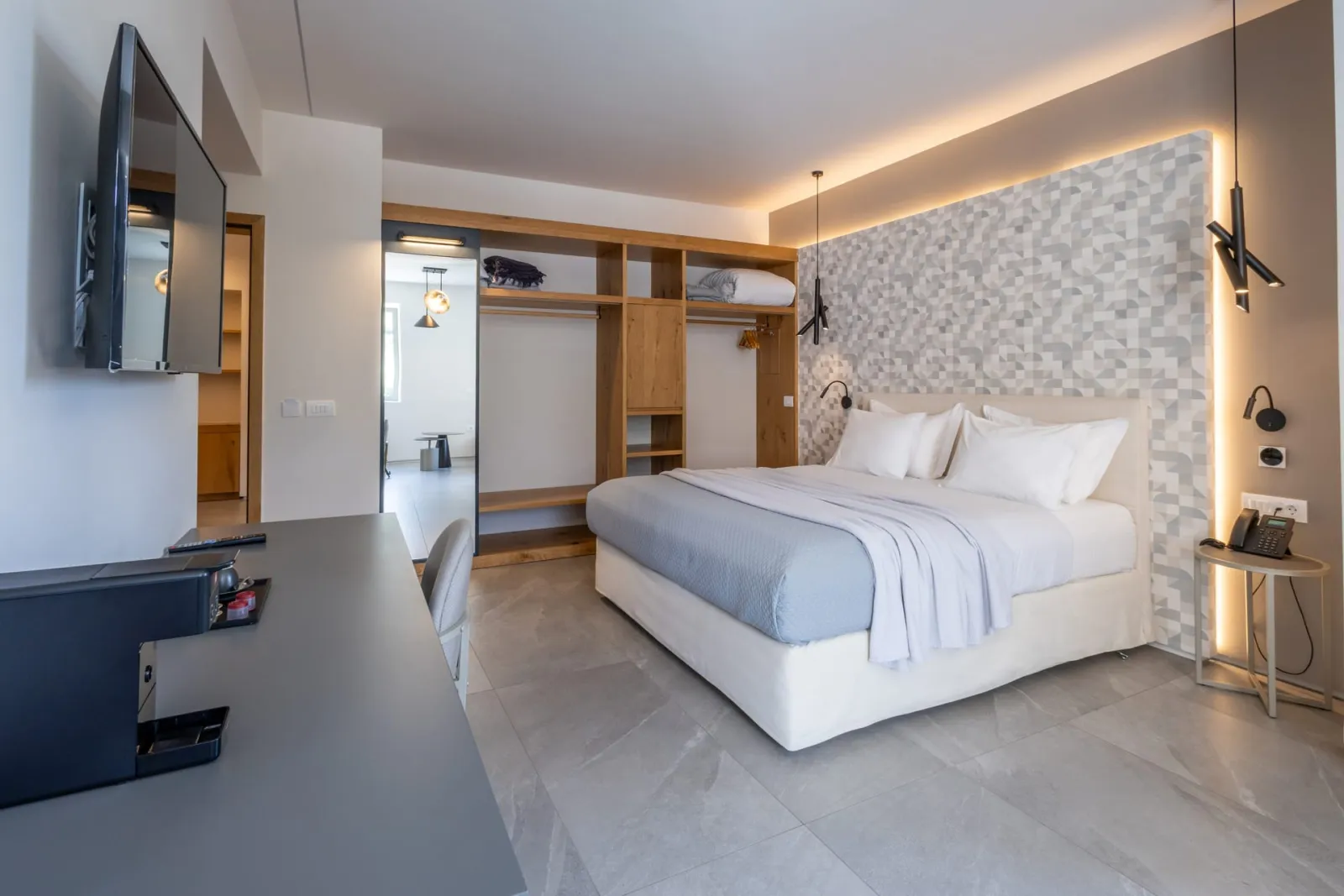 Superior Suite