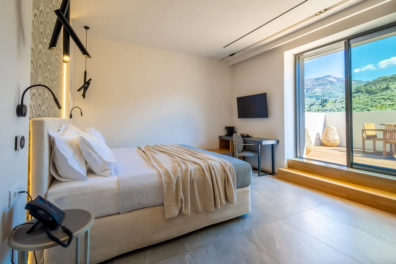 King Suite With Jacuzzi heated mini pool