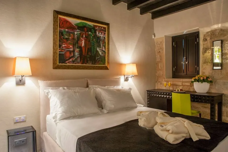 Suite with Balcony | Danai