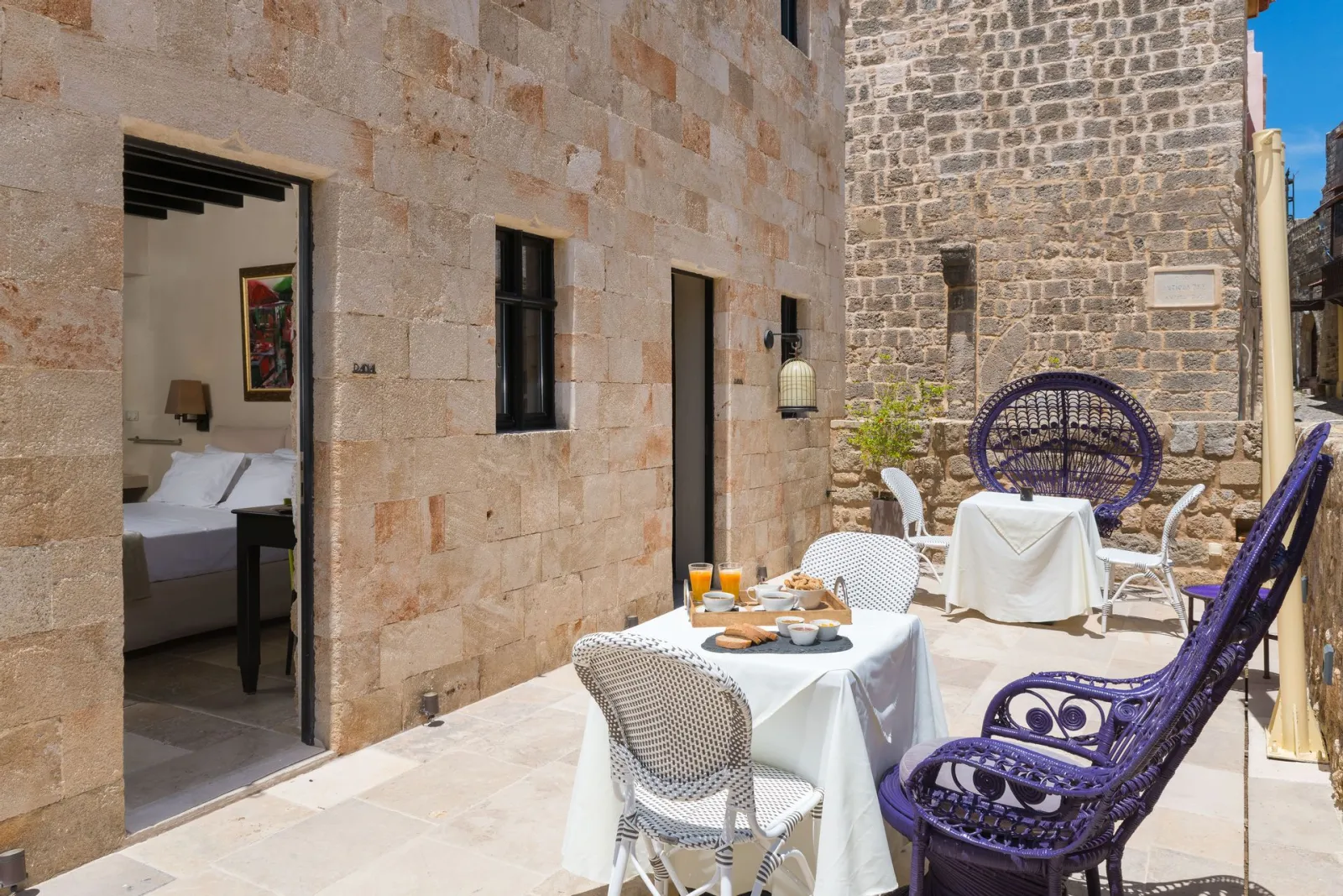 Suite with Balcony | Danai