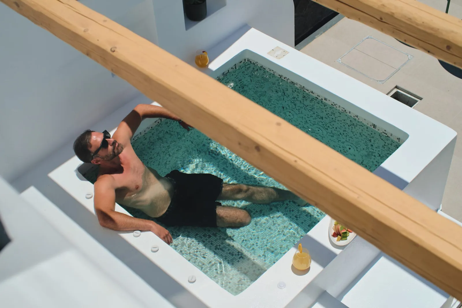 Comfort Suite with Hot Tub & Pool View
