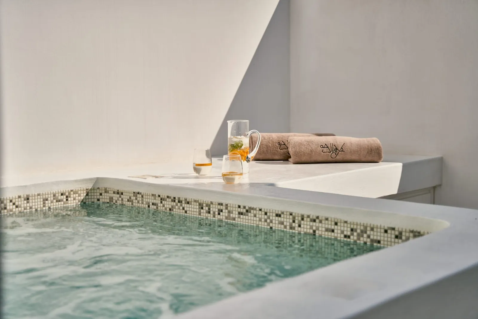 Superior Suite with Hot Tub &amp; Pool View