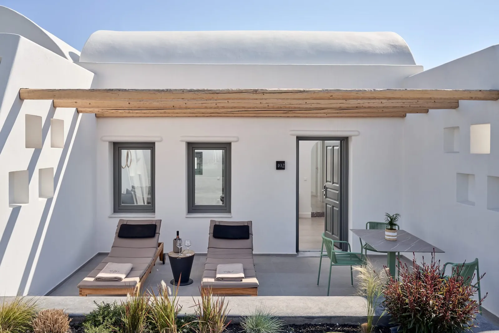 Superior Suite with Hot Tub &amp; Pool View