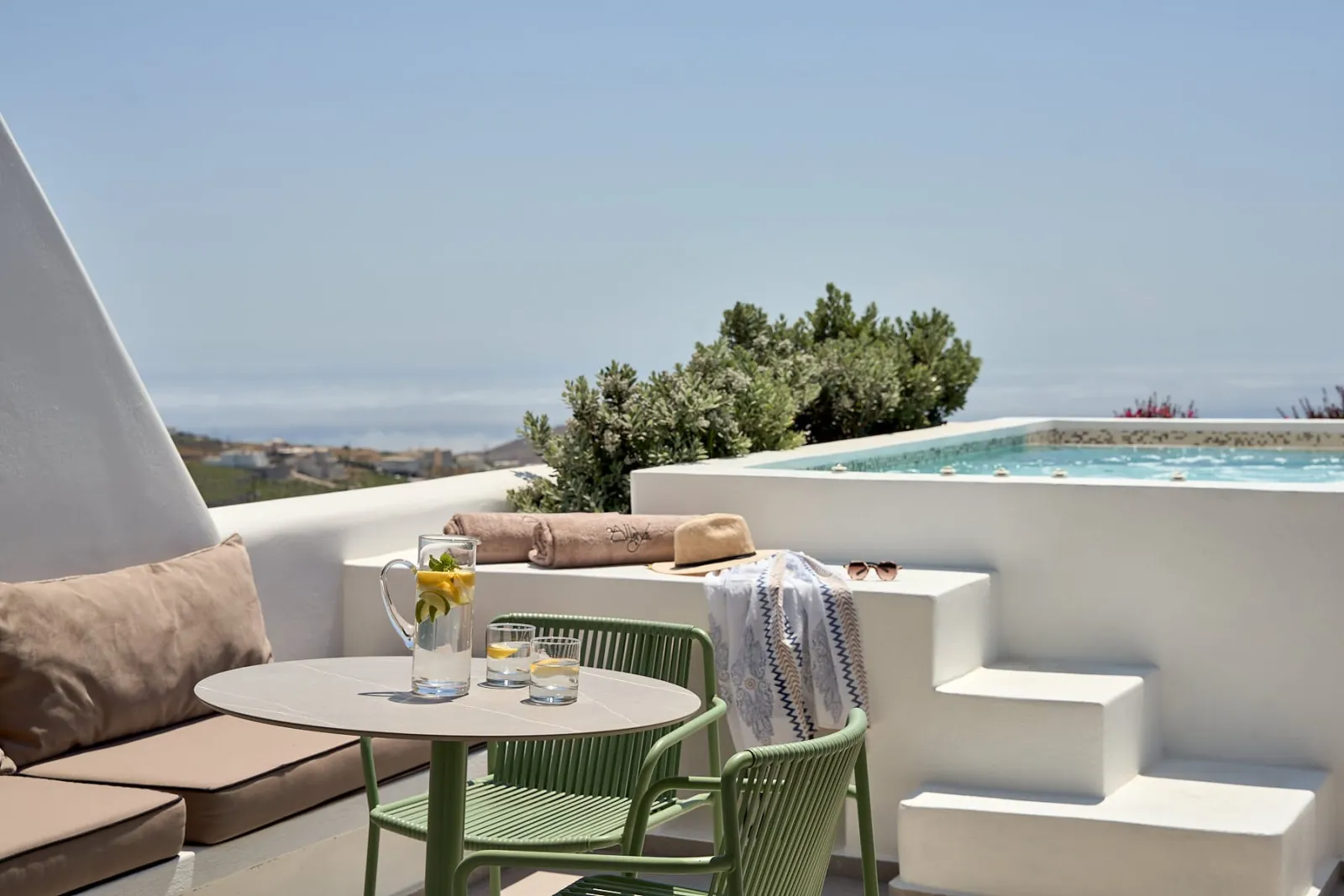 Maisonette Suite with Heated Plunge Pool & Sea View