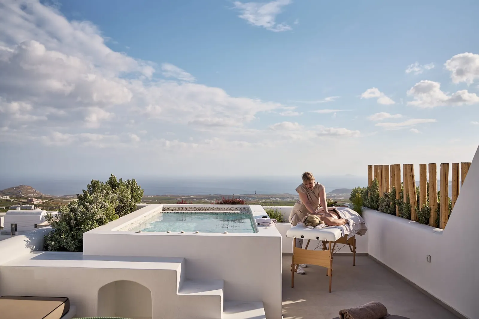 Maisonette Suite with Heated Plunge Pool &amp; Sea View