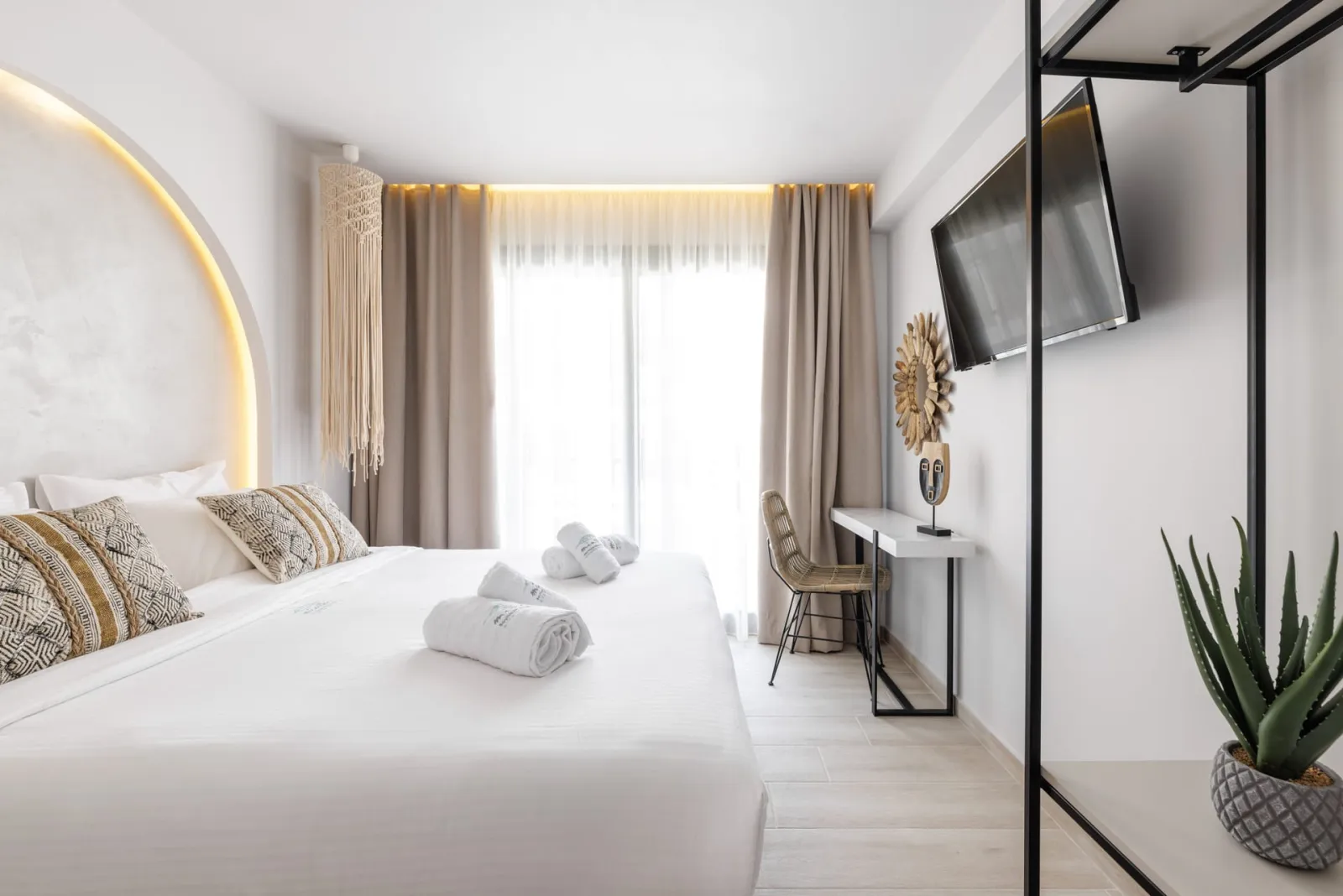 Deluxe Suite | One Bedroom