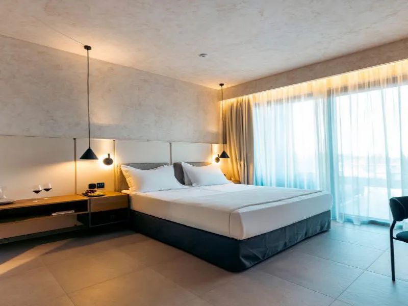 Queen Double Room with Balcony
