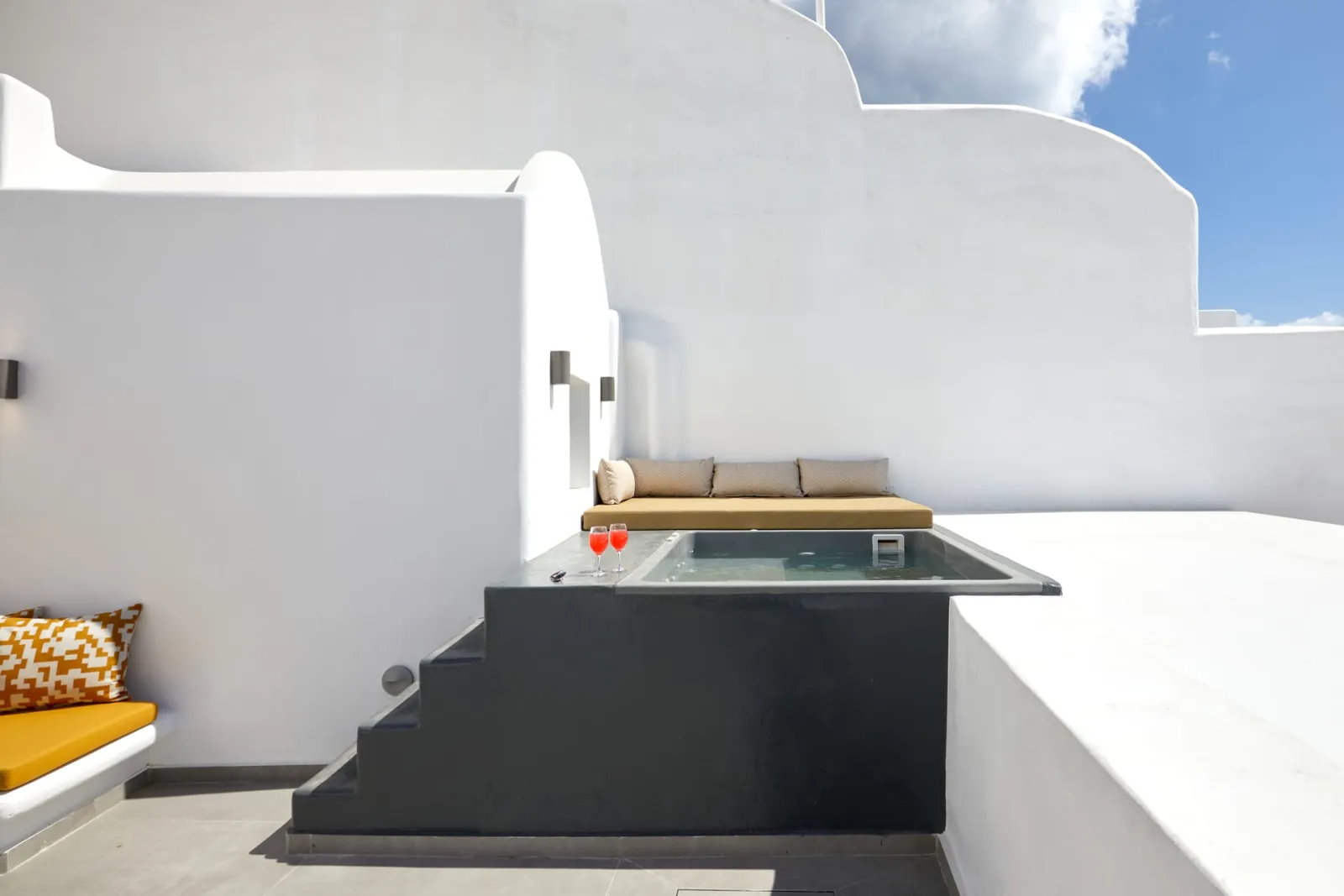Deluxe Suite with Outdoor Heated Jetted Tub