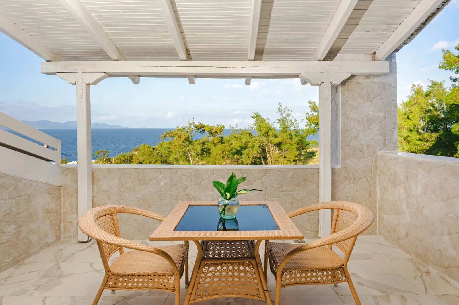 Deluxe Triple Room with Sea View