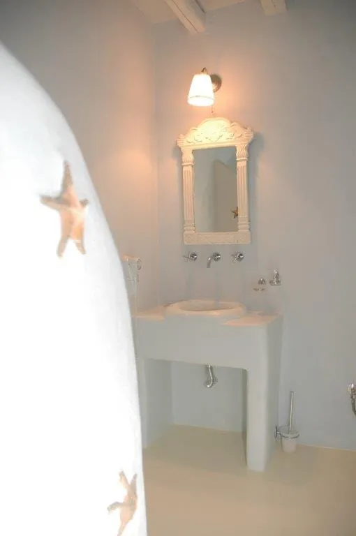Junior suite near the pool qdpl