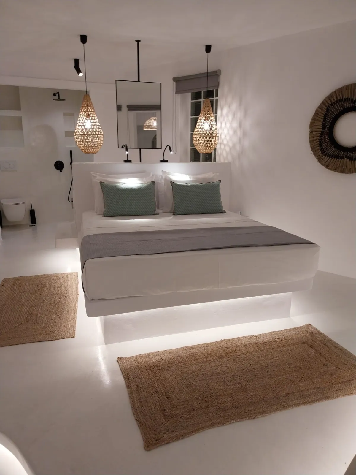ALTANA LUXURY APARTMENT