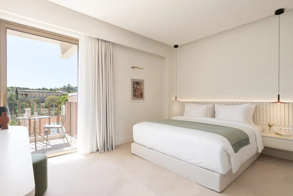Superior Double Acropolis View
