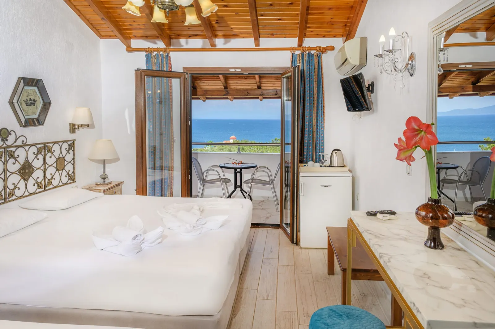 Superior Triple Room with Sea View
