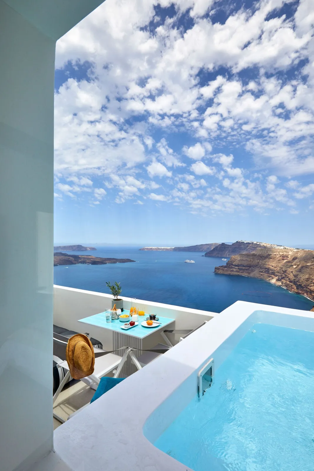 Panoramic View Suite with Full Privacy | Heated Plunge Pool - Upper Level