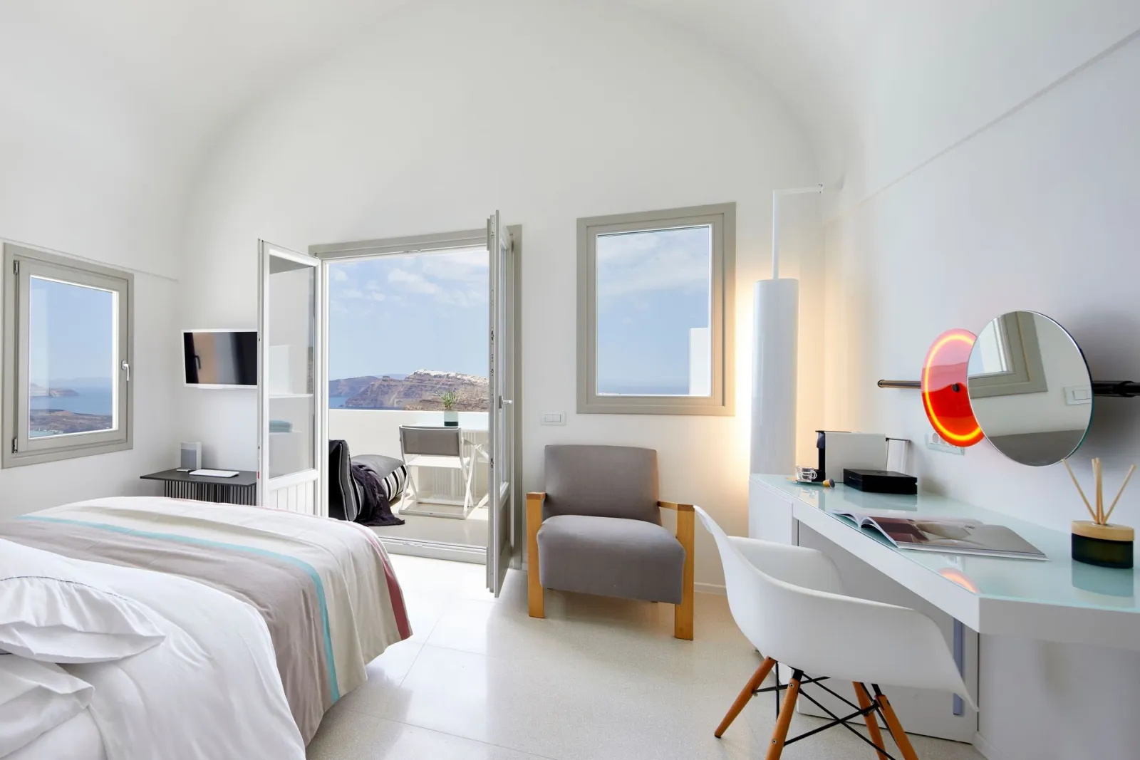 Panoramic View Suite with Full Privacy | Heated Plunge Pool - Upper Level